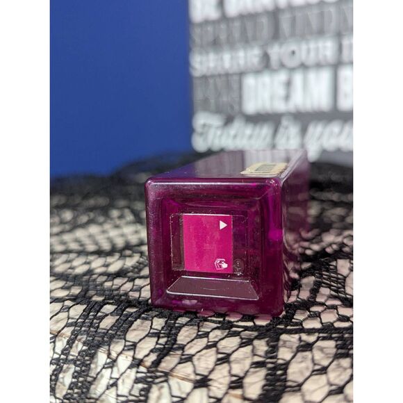 DISCONTINUED OG Victoria's Secret Very Sexy Touch Fragrance Mist 2.5 oz | 75 mL - Picture 4 of 5